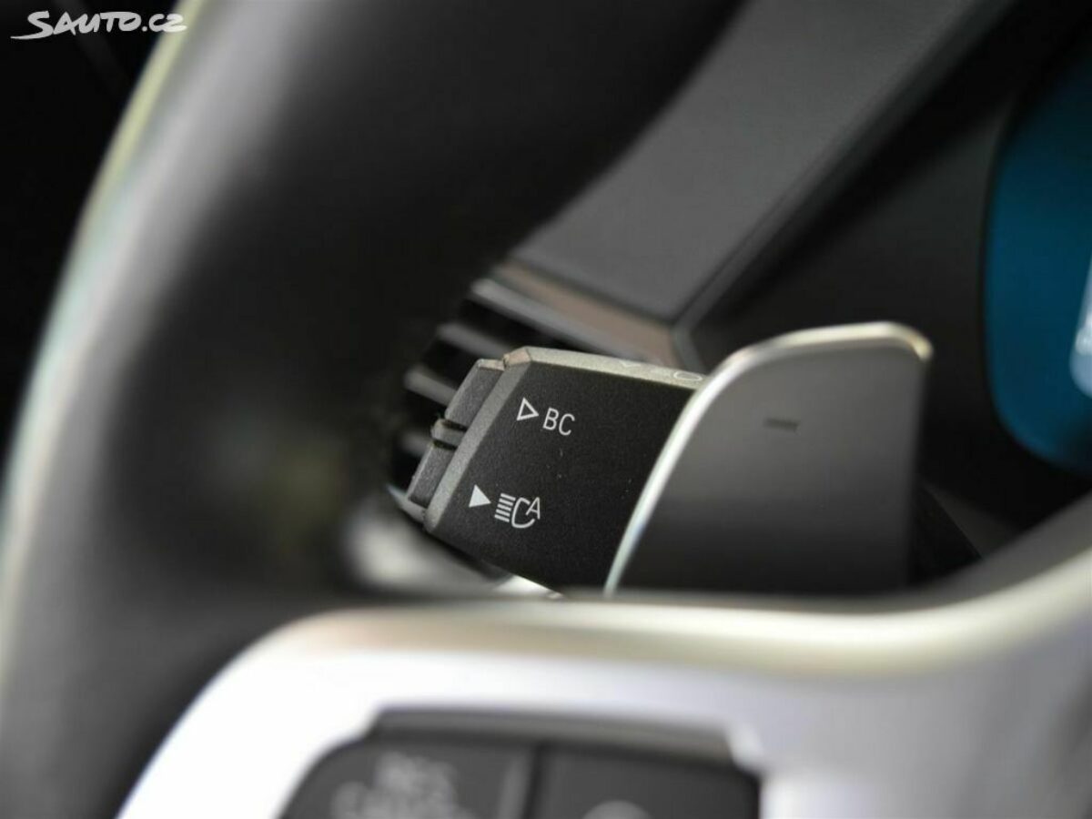 Fotografie vozu - klik pro zvětšení