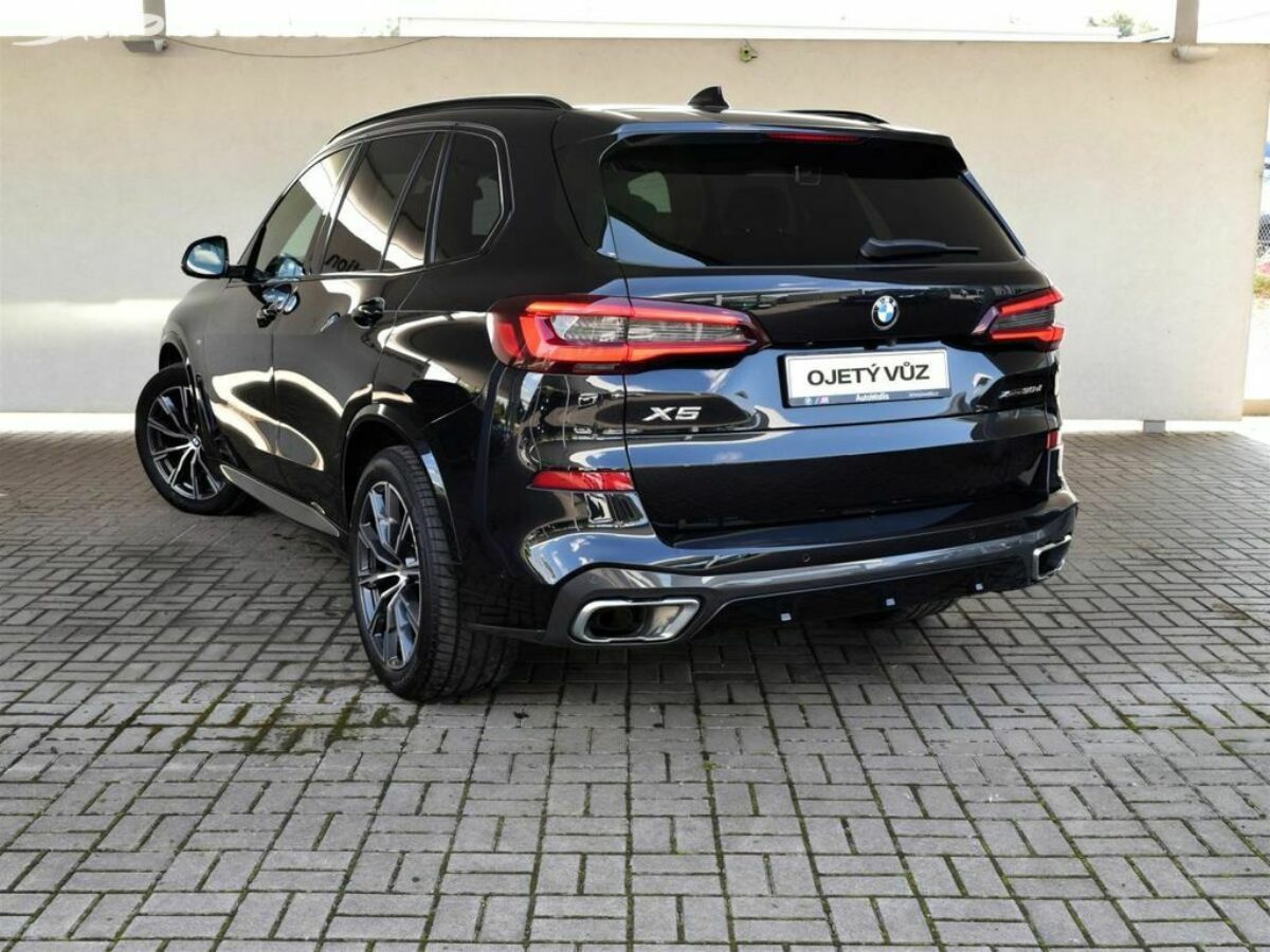 Fotografie vozu - klik pro zvětšení