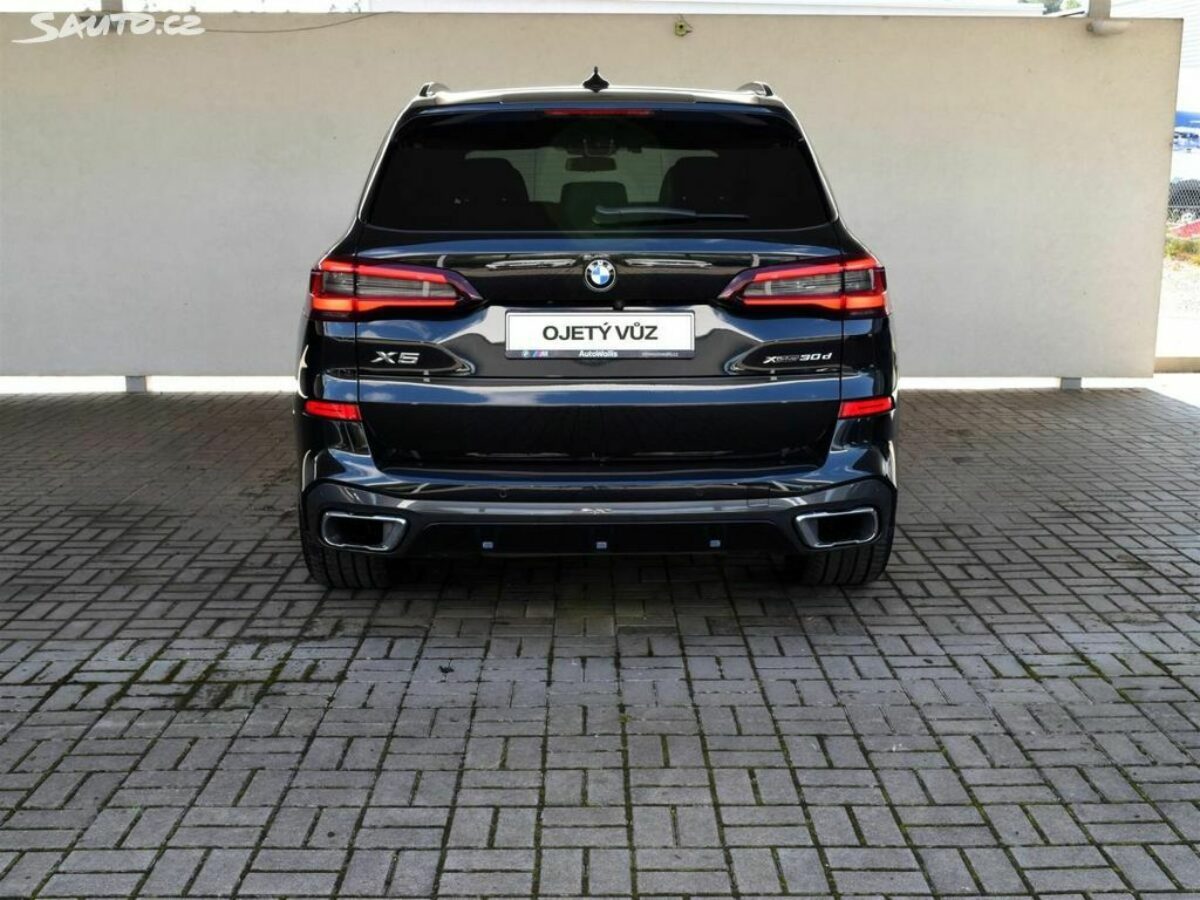 Fotografie vozu - klik pro zvětšení