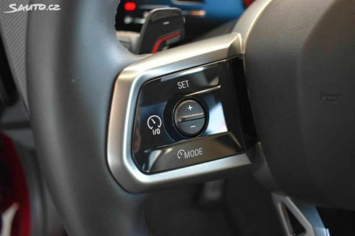 Fotografie vozu - klik pro zvětšení