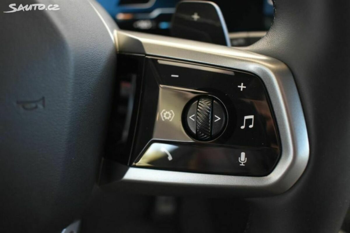 Fotografie vozu - klik pro zvětšení