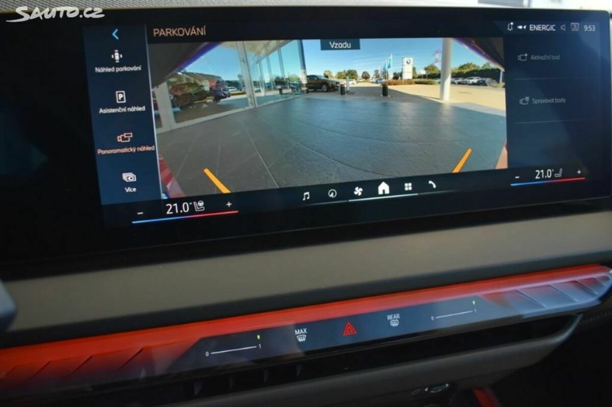 Fotografie vozu - klik pro zvětšení