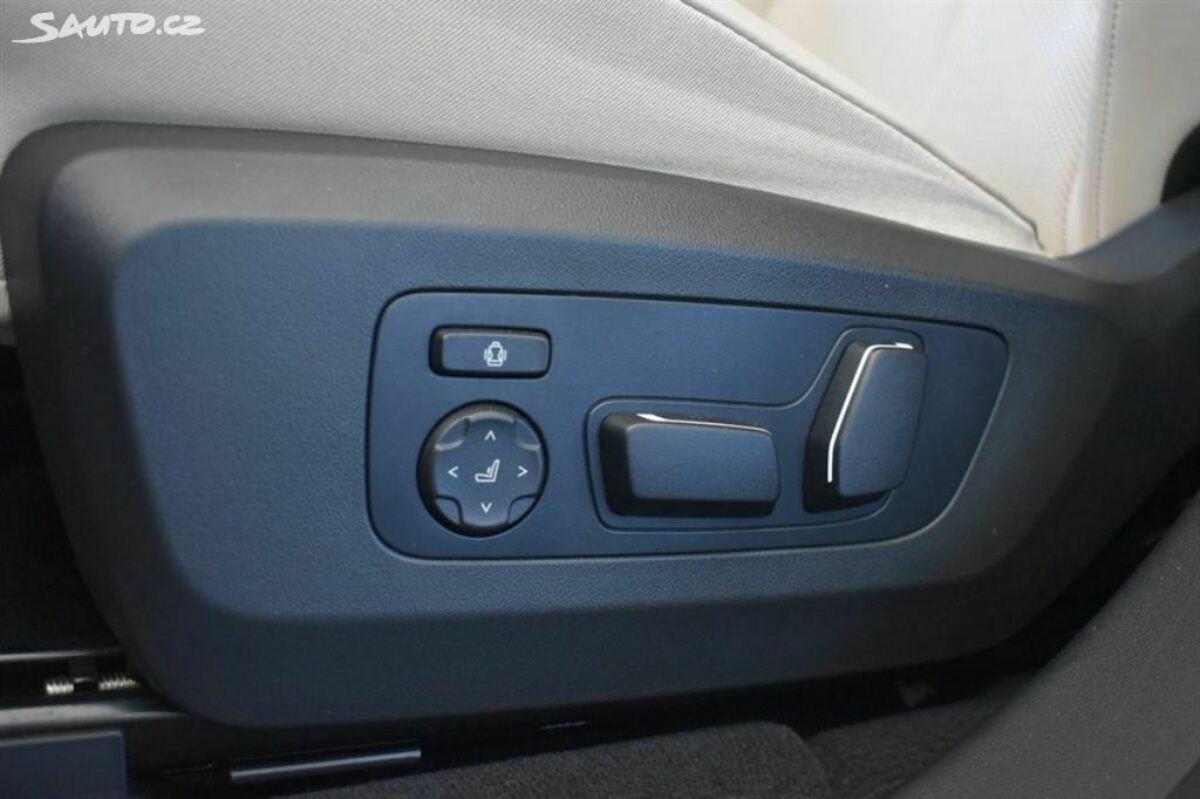 Fotografie vozu - klik pro zvětšení