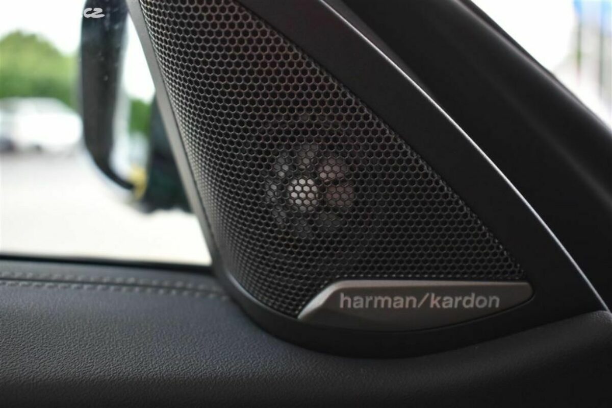 Fotografie vozu - klik pro zvětšení