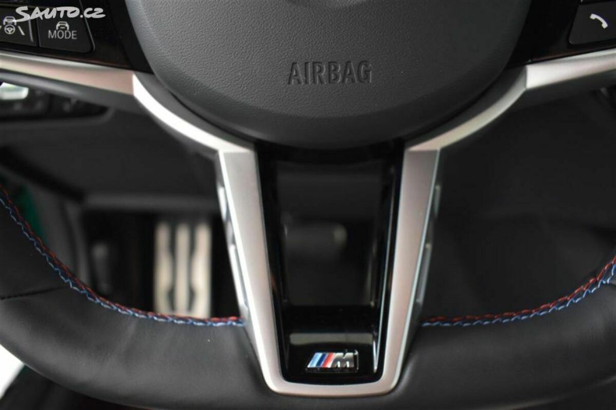 Fotografie vozu - klik pro zvětšení