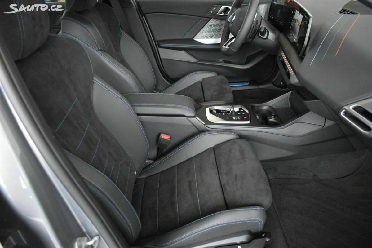 Fotografie vozu - klik pro zvětšení