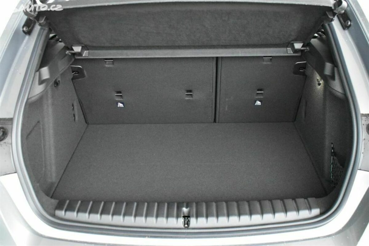 Fotografie vozu - klik pro zvětšení