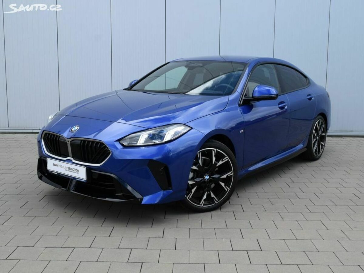 Fotografie vozu - klik pro zvětšení