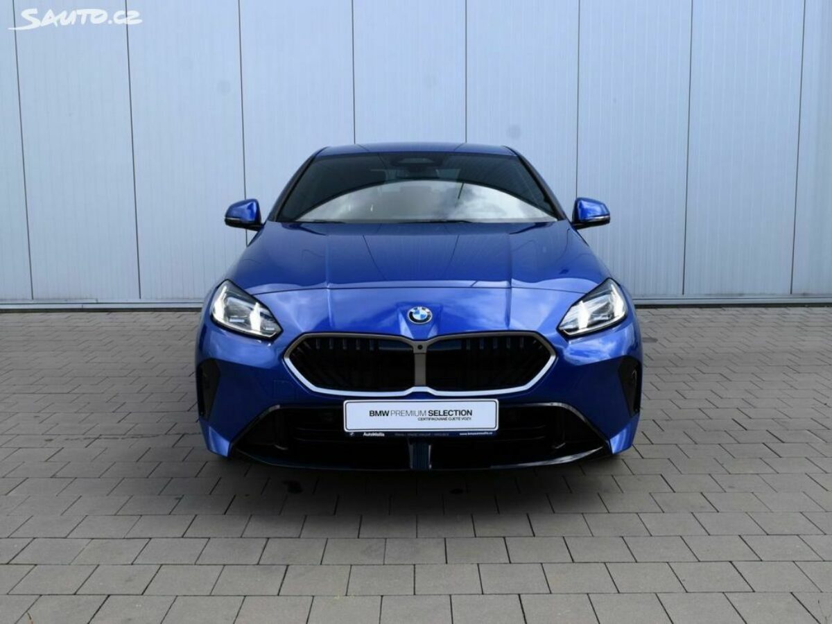 Fotografie vozu - klik pro zvětšení