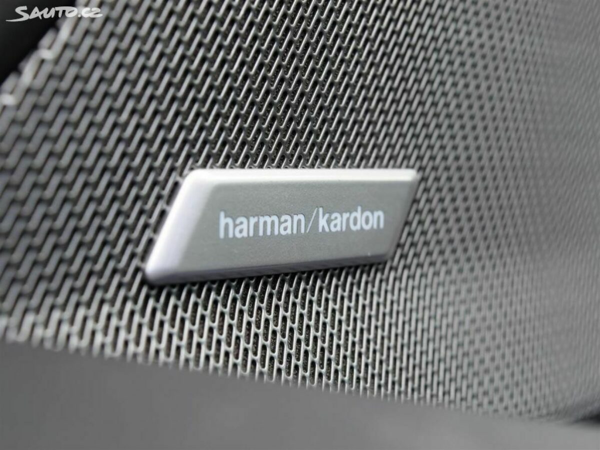 Fotografie vozu - klik pro zvětšení