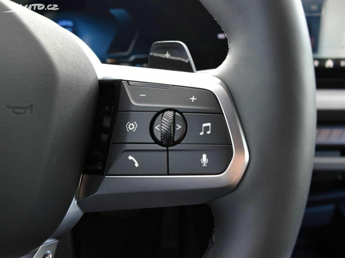 Fotografie vozu - klik pro zvětšení