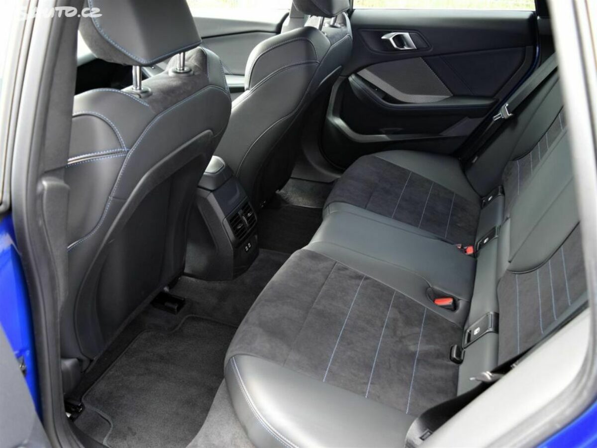 Fotografie vozu - klik pro zvětšení