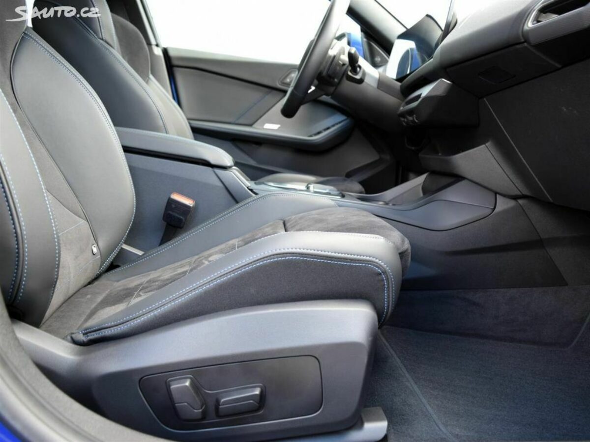 Fotografie vozu - klik pro zvětšení