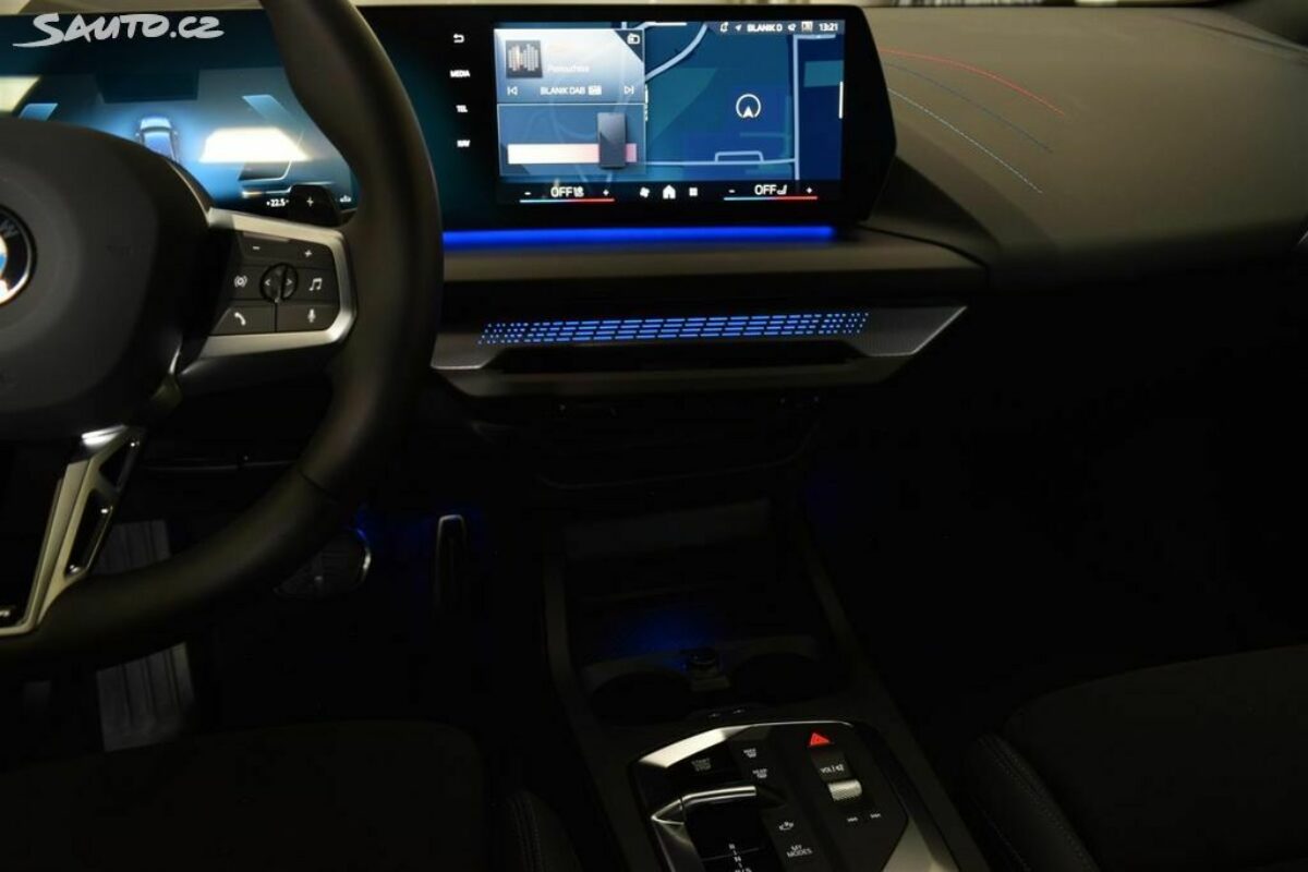 Fotografie vozu - klik pro zvětšení