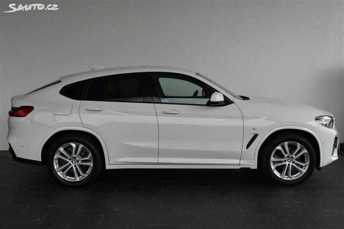 Fotografie vozu - klik pro zvětšení