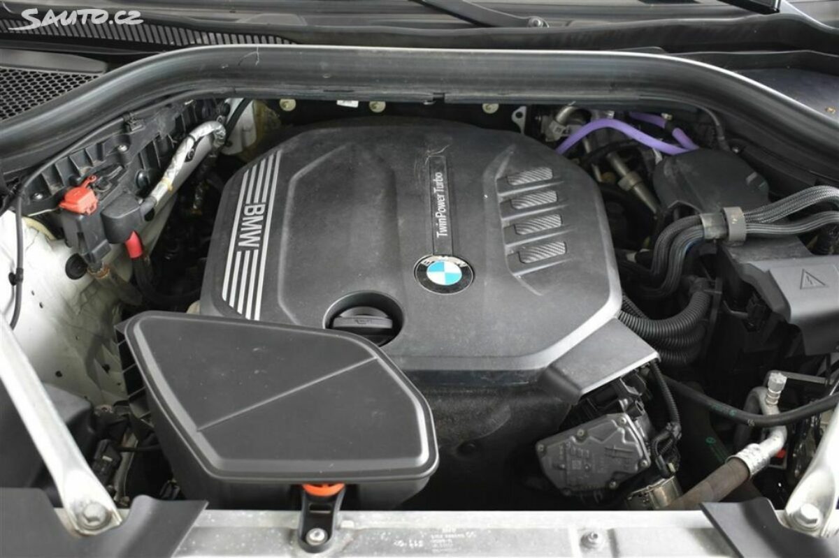 Fotografie vozu - klik pro zvětšení