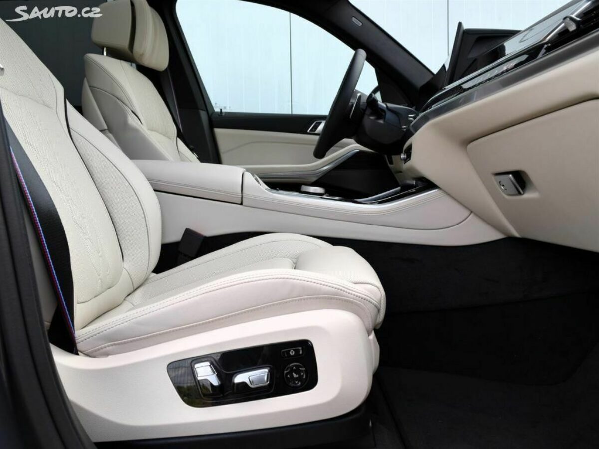 Fotografie vozu - klik pro zvětšení