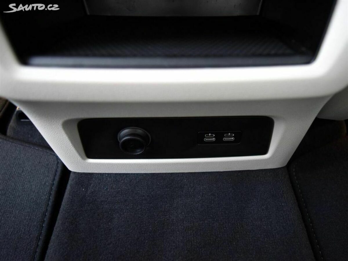 Fotografie vozu - klik pro zvětšení