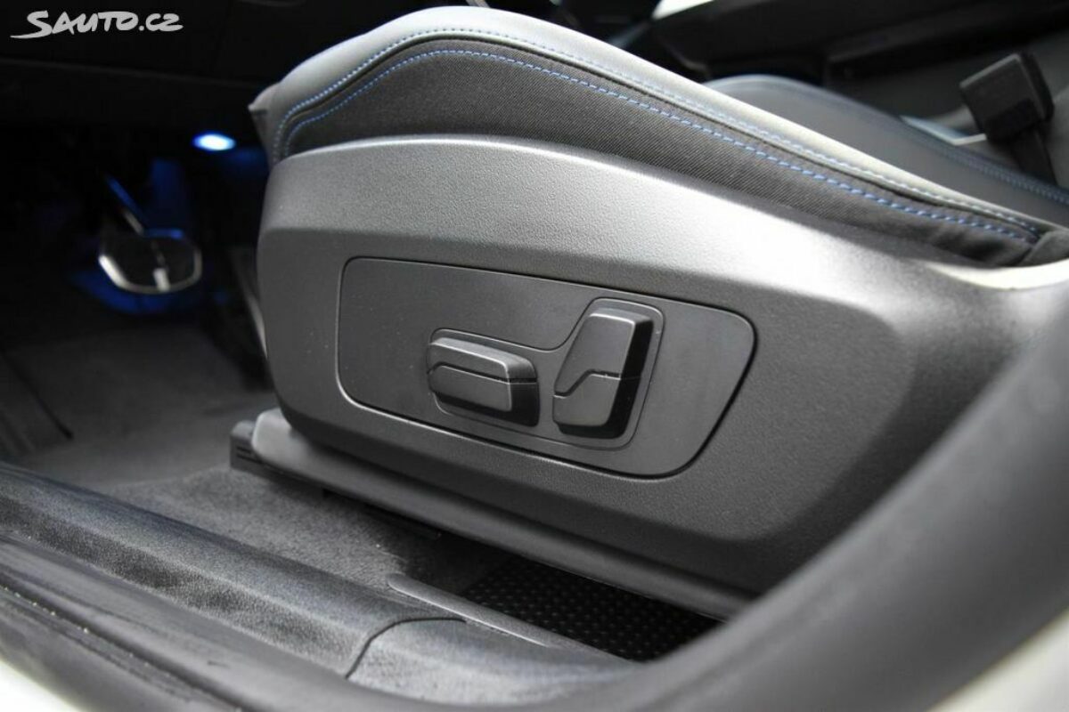 Fotografie vozu - klik pro zvětšení