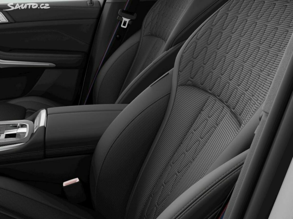 Fotografie vozu - klik pro zvětšení