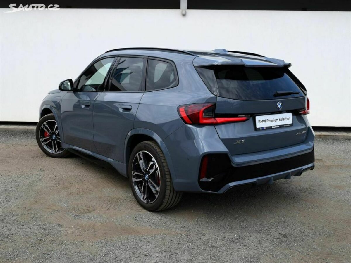 Fotografie vozu - klik pro zvětšení