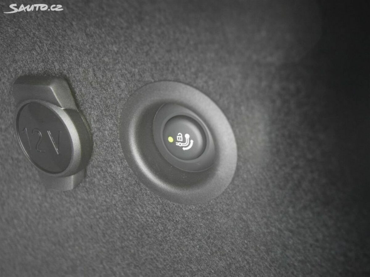 Fotografie vozu - klik pro zvětšení