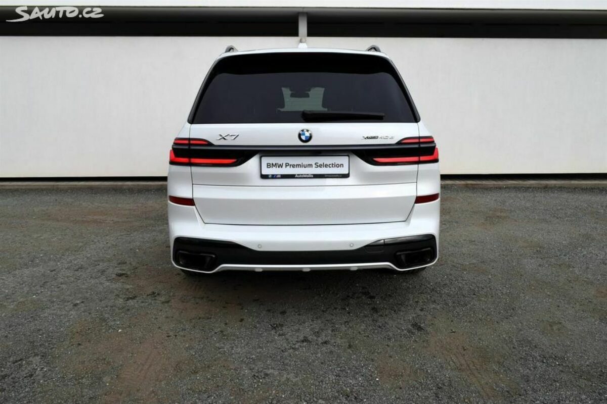 Fotografie vozu - klik pro zvětšení