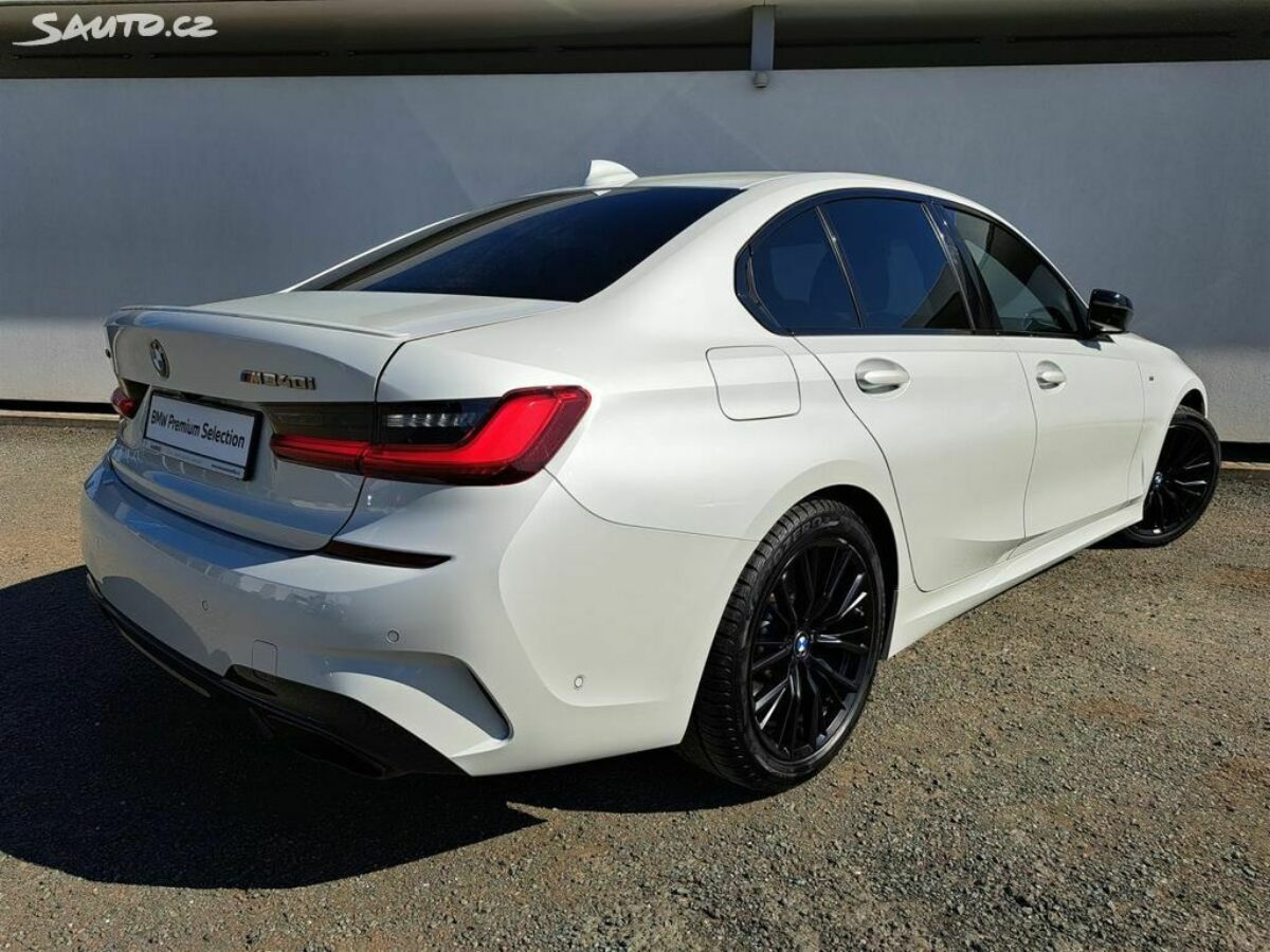 Fotografie vozu - klik pro zvětšení