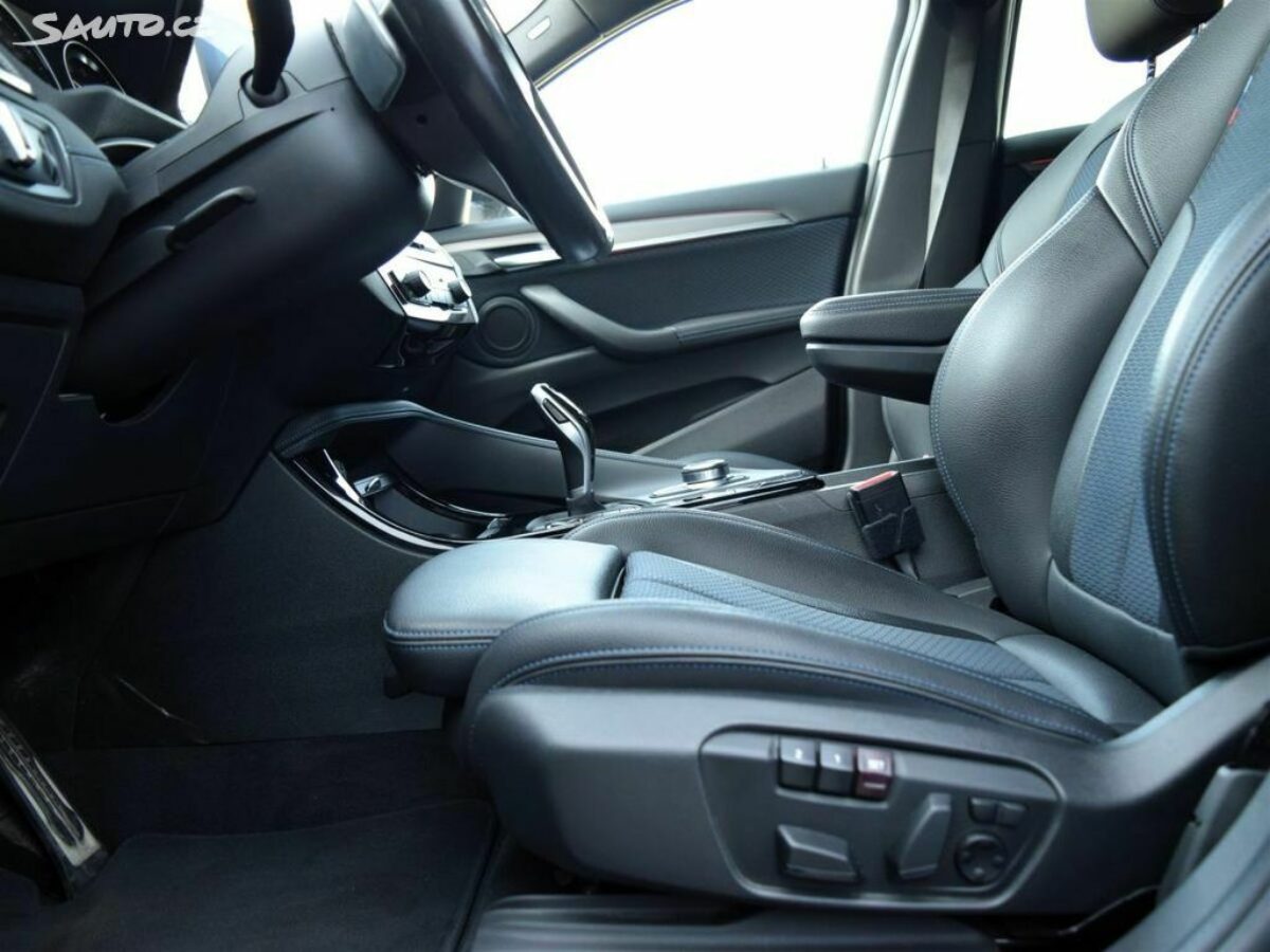 Fotografie vozu - klik pro zvětšení