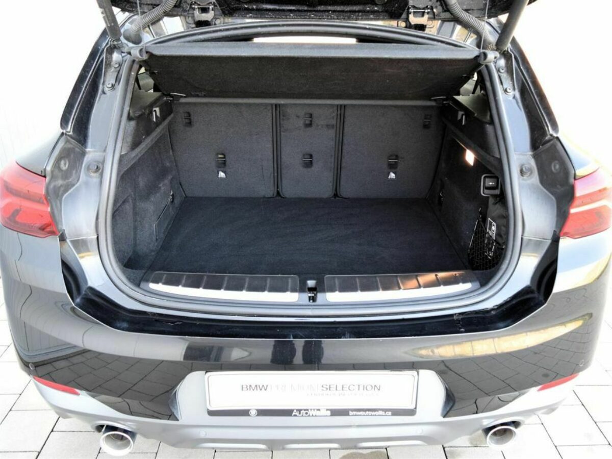 Fotografie vozu - klik pro zvětšení