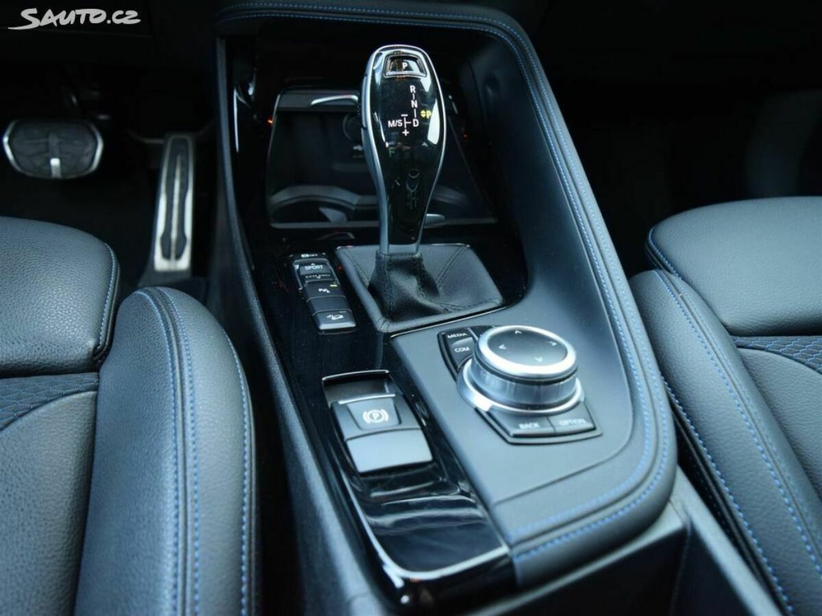 Fotografie vozu - klik pro zvětšení