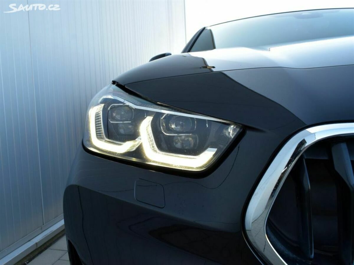 Fotografie vozu - klik pro zvětšení