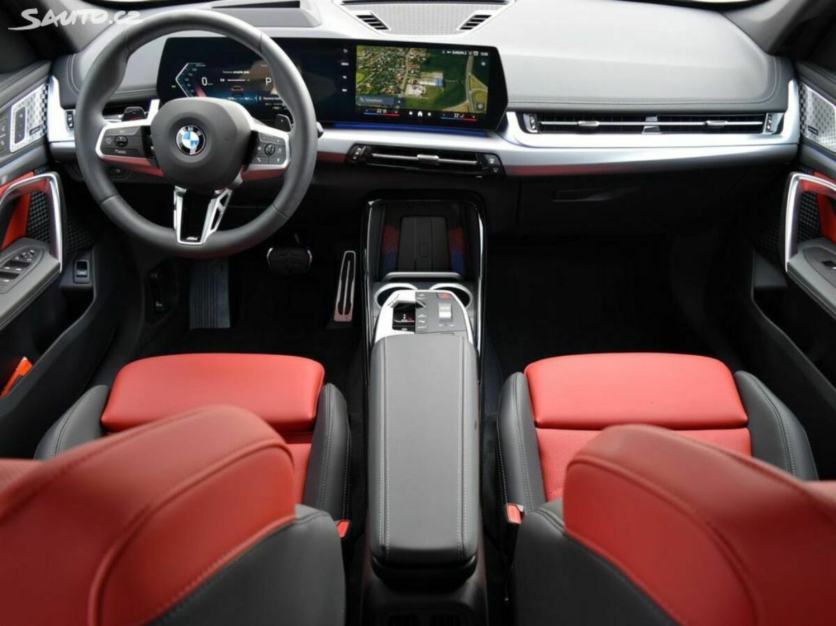 Fotografie vozu - klik pro zvětšení