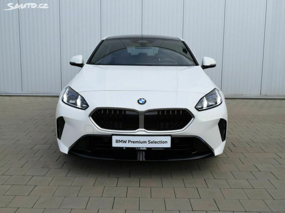 Fotografie vozu - klik pro zvětšení