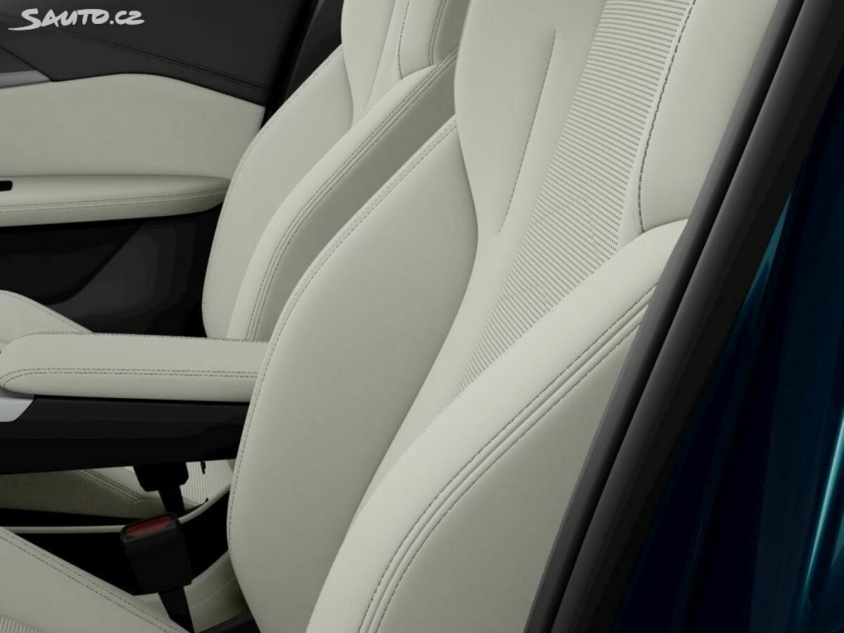 Fotografie vozu - klik pro zvětšení