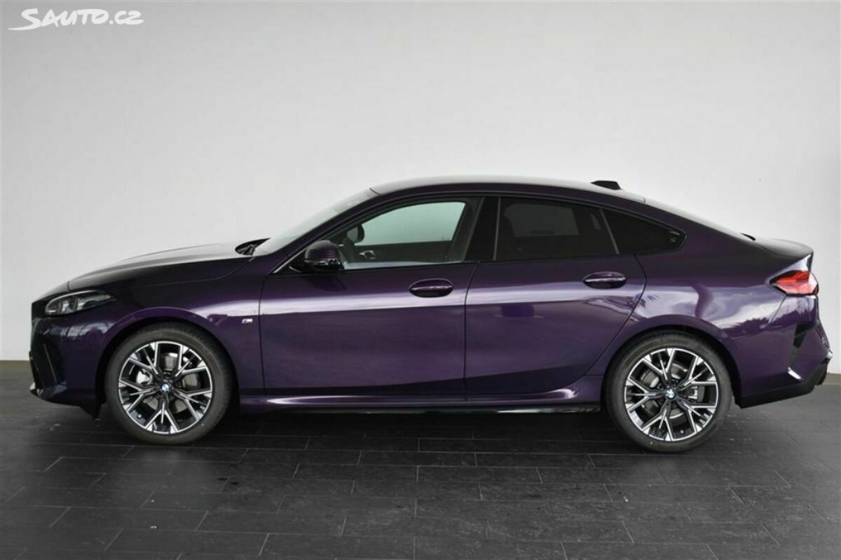 Fotografie vozu - klik pro zvětšení