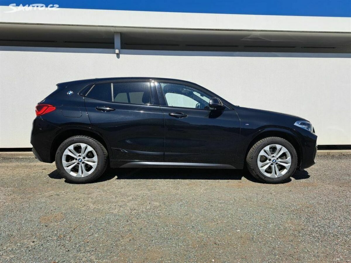 Fotografie vozu - klik pro zvětšení