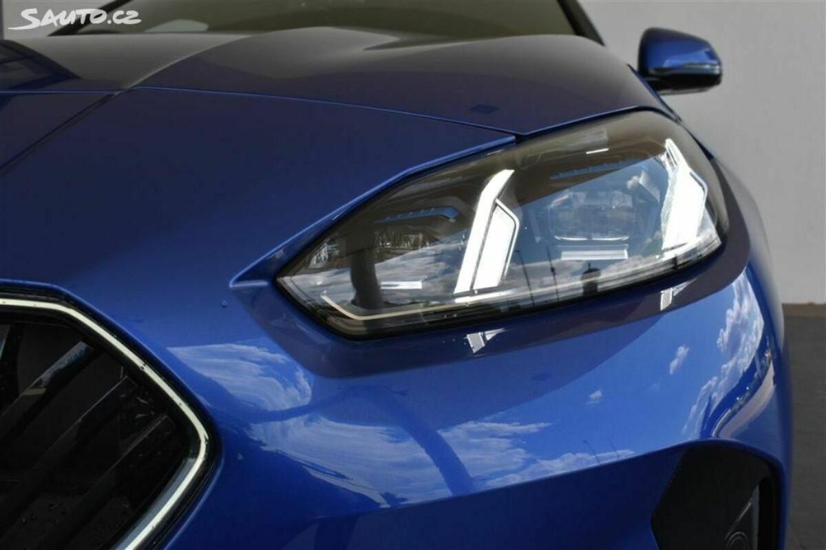 Fotografie vozu - klik pro zvětšení