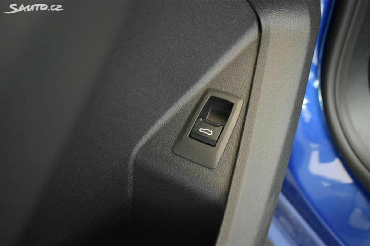 Fotografie vozu - klik pro zvětšení