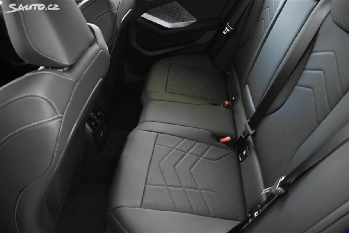 Fotografie vozu - klik pro zvětšení