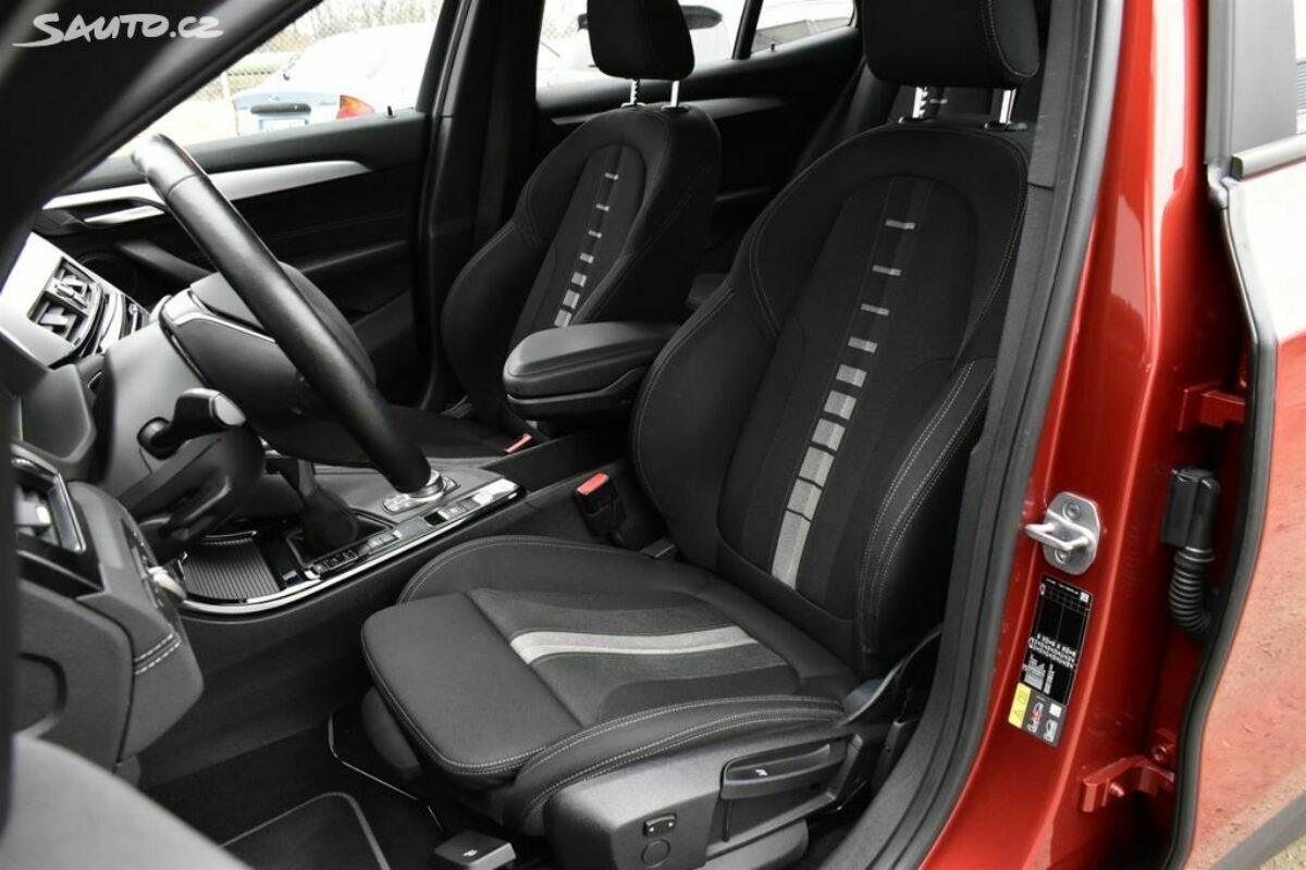 Fotografie vozu - klik pro zvětšení