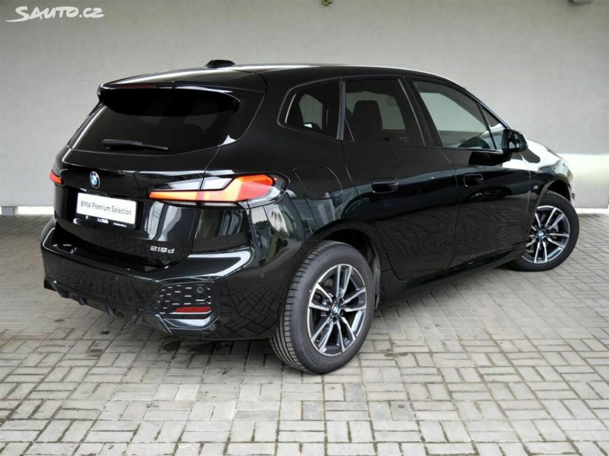 Fotografie vozu - klik pro zvětšení