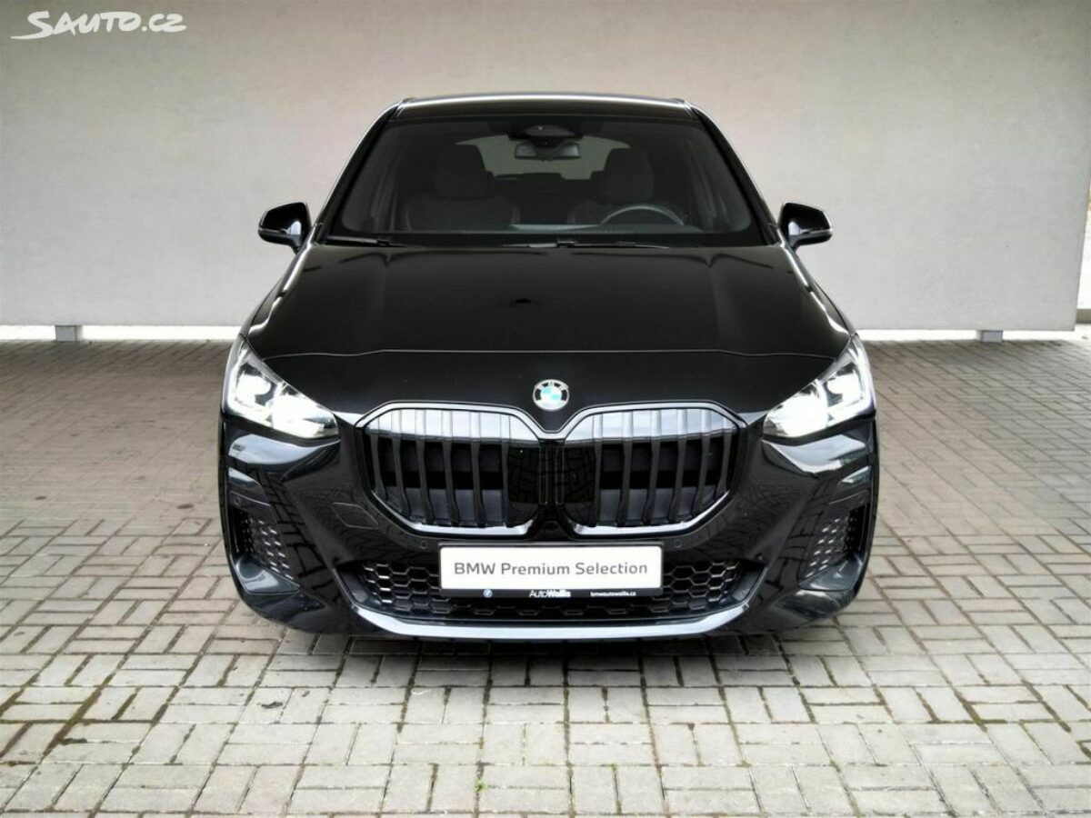 Fotografie vozu - klik pro zvětšení