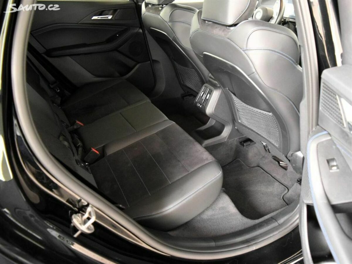 Fotografie vozu - klik pro zvětšení