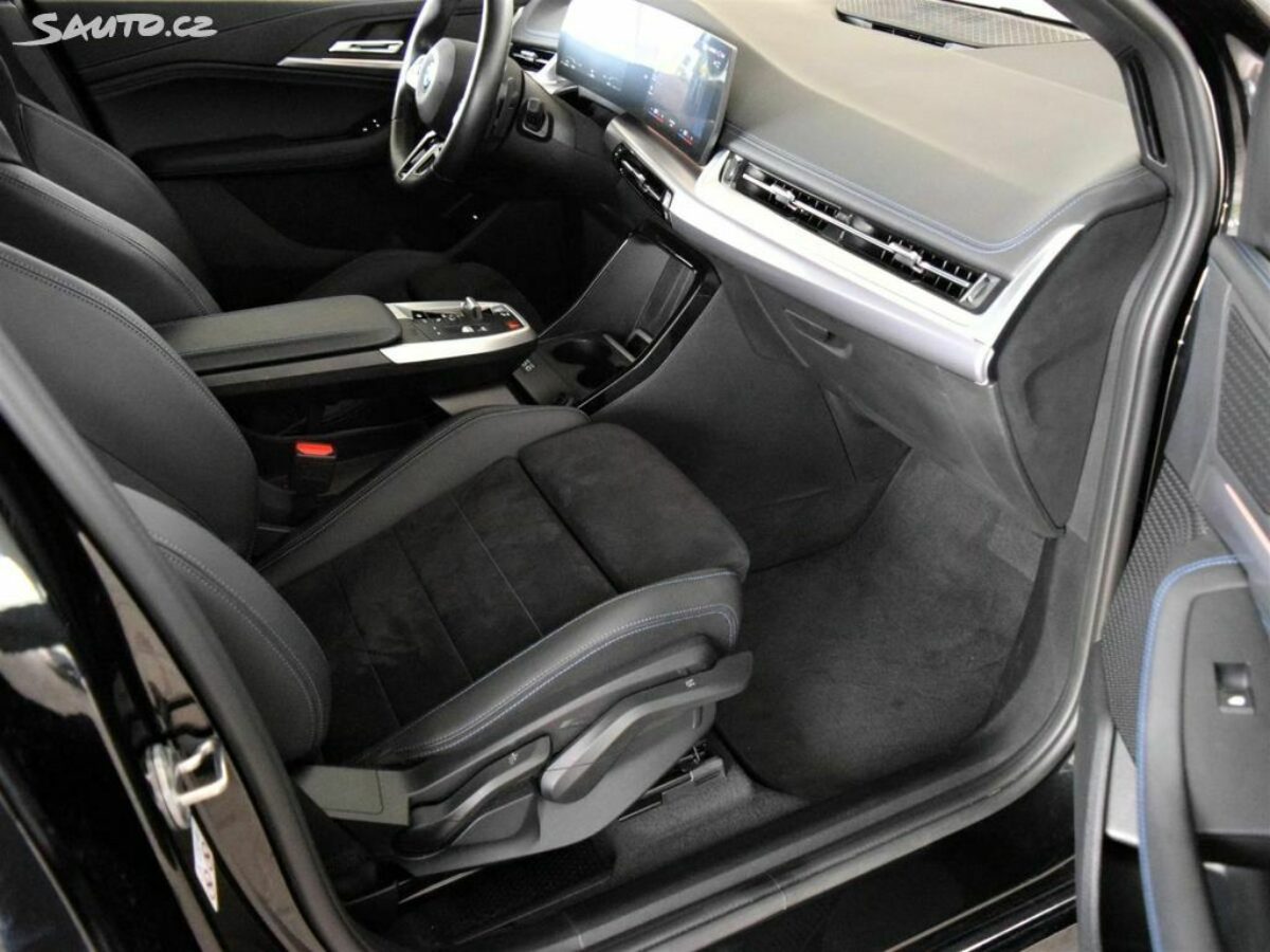 Fotografie vozu - klik pro zvětšení