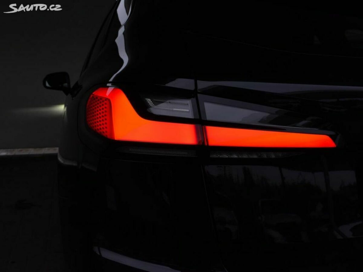 Fotografie vozu - klik pro zvětšení