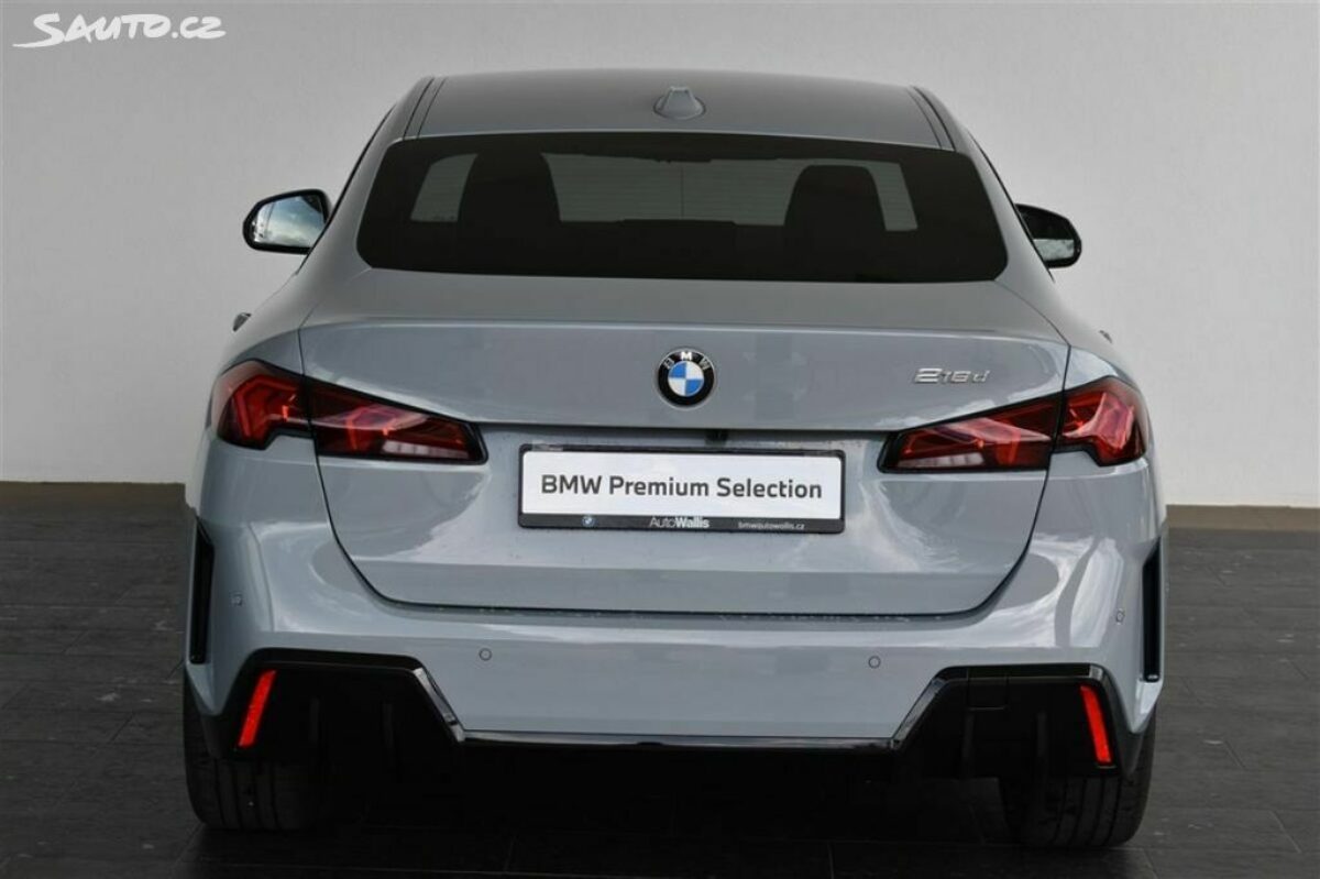 Fotografie vozu - klik pro zvětšení