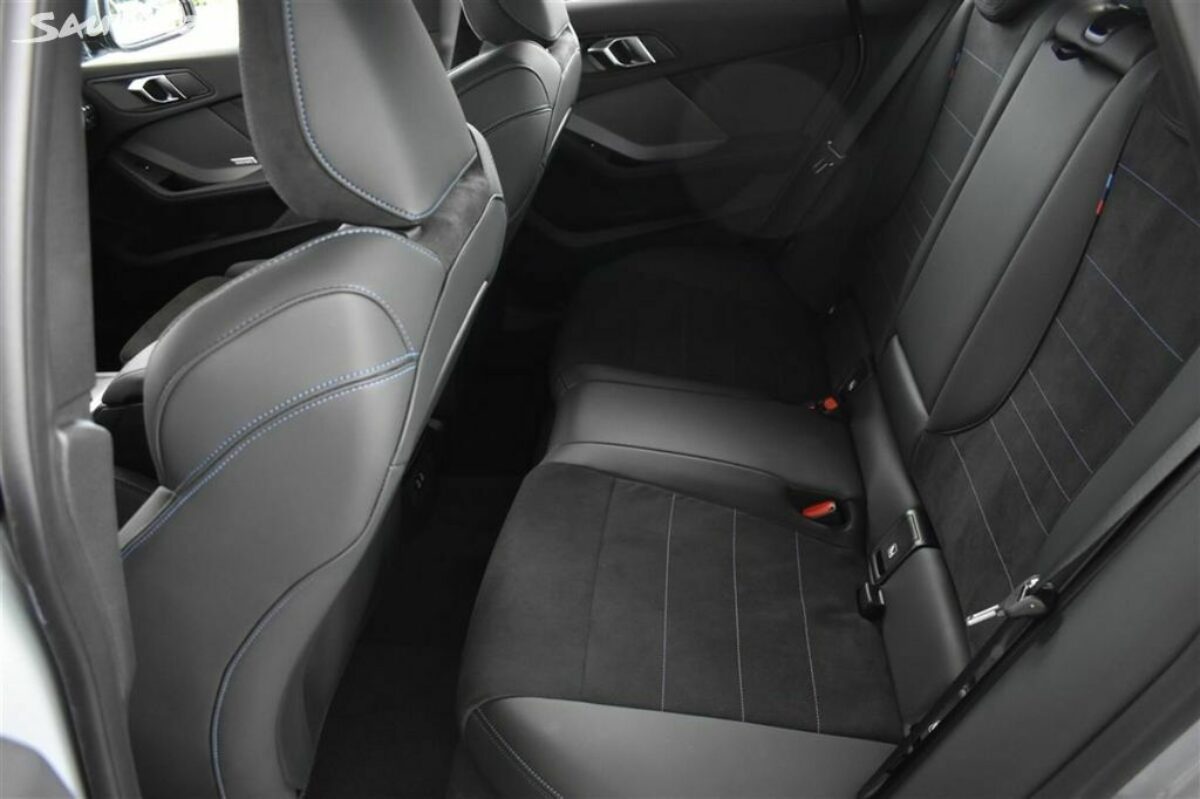 Fotografie vozu - klik pro zvětšení