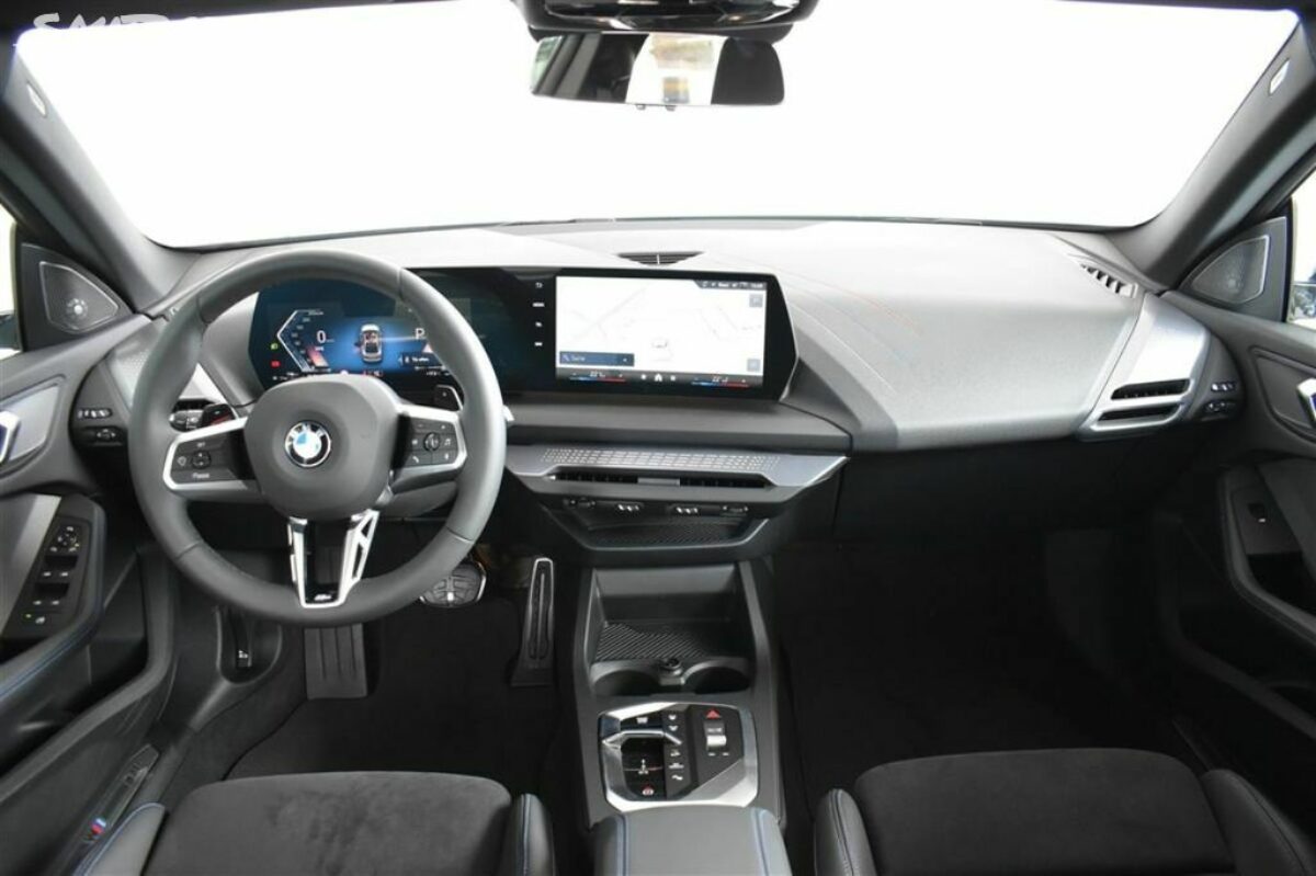 Fotografie vozu - klik pro zvětšení