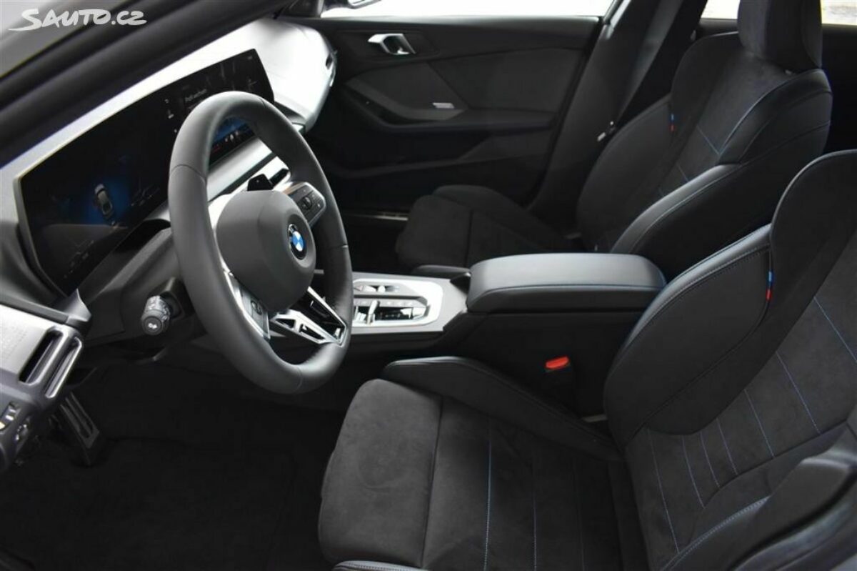 Fotografie vozu - klik pro zvětšení